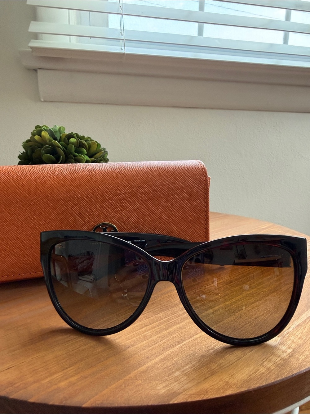 Tory Burch Women’s Cat-Eye Sunglasses in Black with Orange Case